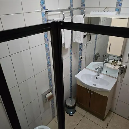 Esen Life Hostel